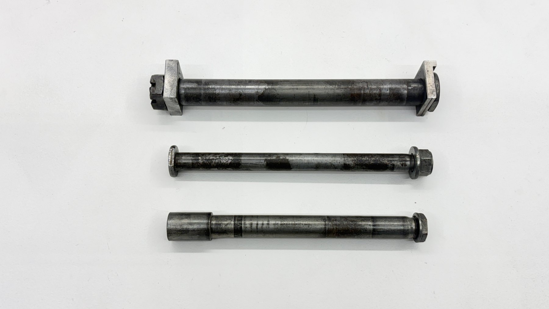 04-05 Kawasaki KX250F OEM Axle Set Front Swingarm Rear Wheel Shaft MX 41068-1466