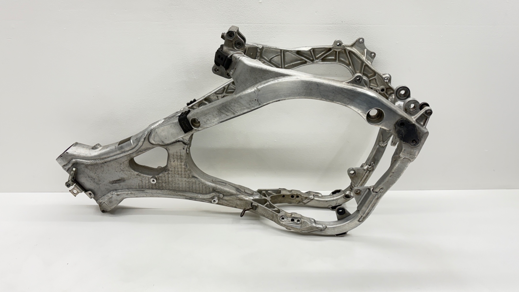 07-08 Yamaha YZ250F OEM Frame Main Chassis Hull Body Dirt Bike 5XC-21101-G1-00
