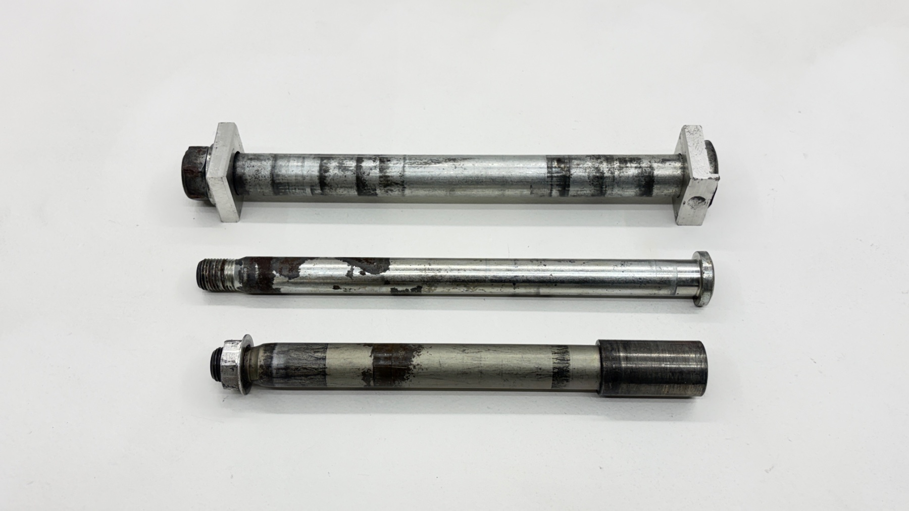 07-08 Yamaha YZ250F OEM Axle Set Front Swingarm Rear Wheel Shaft 1C3-25381-90-00