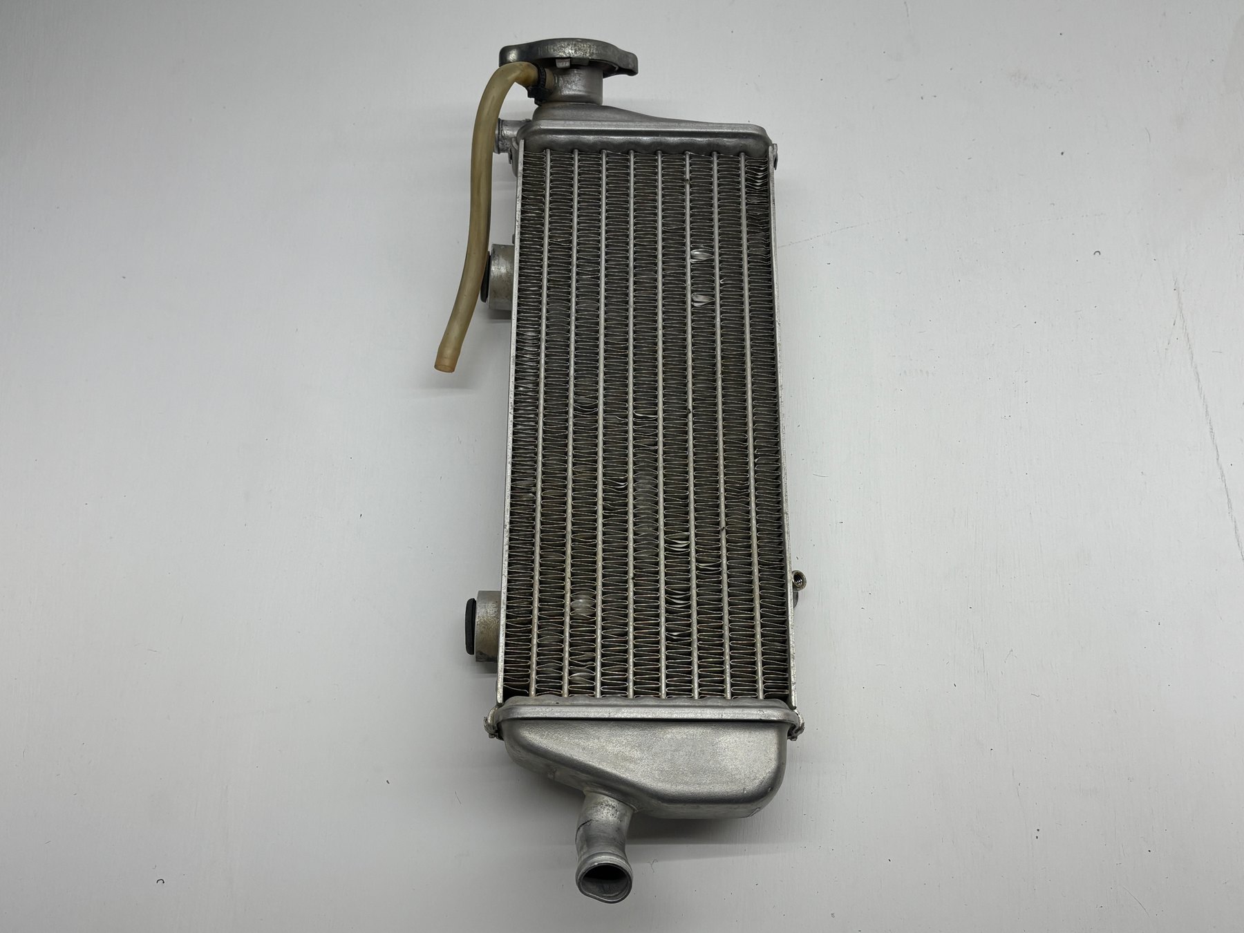 08-09 KTM 250XCF OEM Right Radiator Fill Side Cap Cooling Coolant 77335008000